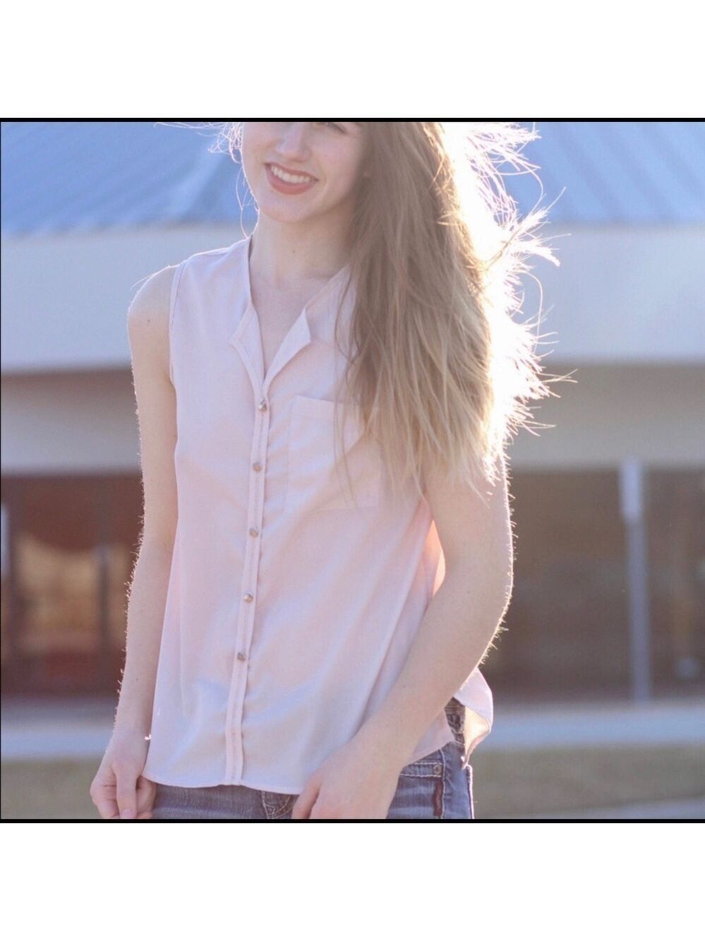 FRANCESCA'S COLLECTIONS 𝅺Francesca’s Collections Blushing Sleeveless Blouse